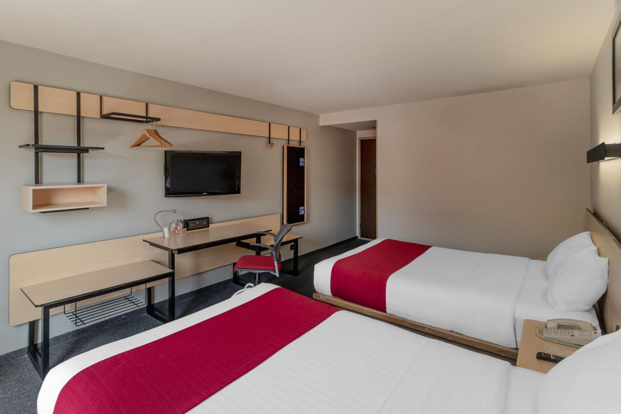 City Express By Marriott Oaxaca Экстерьер фото